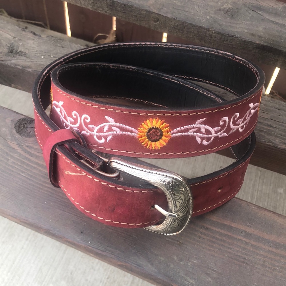Cowboy leather belt sunflower design style